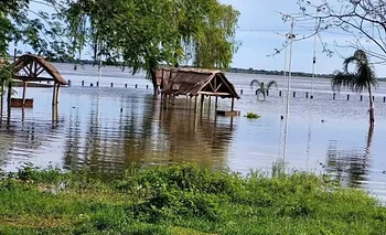 Corrientes: más de 400 personas dejaron sus hogares por la crecida de los ríos | Inundaciones