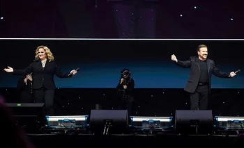 Con entradas agotadas: Pimpinella cerró su tour en el Movistar Arena | Pimpinela