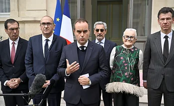 Francia vivió una noche de relativa calma tras los toques de queda | Francia