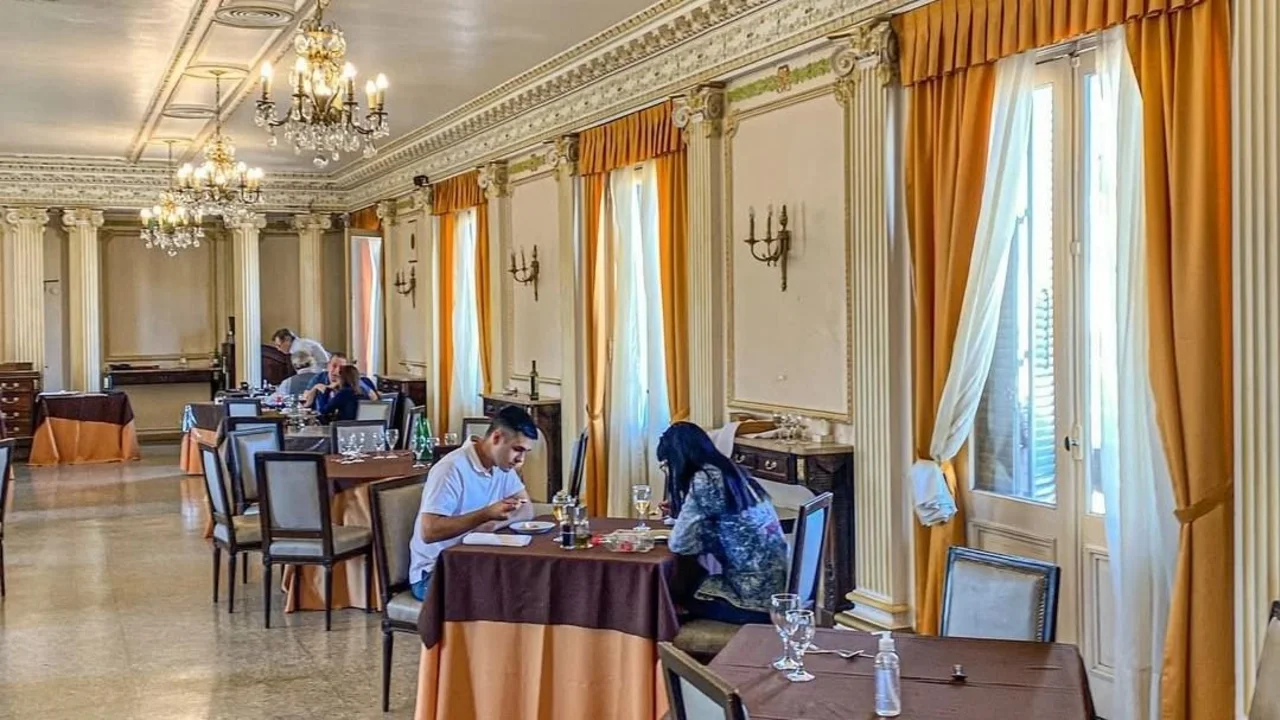 Plan para este fin de semana: un café escondido en un palacio centenario del microcentro porteño.