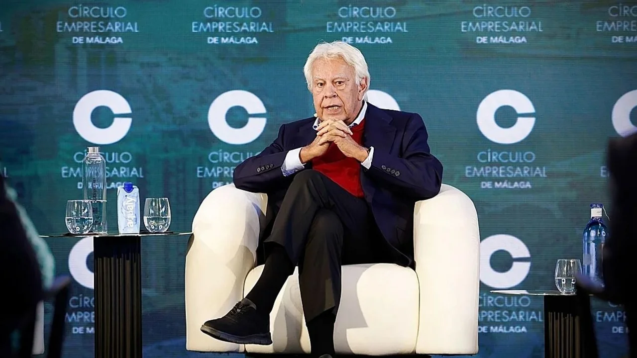Expresidente de España se burló de Milei: "Si nos visita 15 veces más, gana Sánchez"