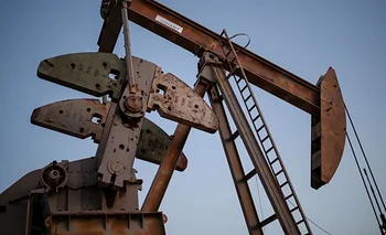 Ataques hutíes obligan a evacuar la sede Aramco y se dispara el precio del petróleo | Conflicto en medio oriente