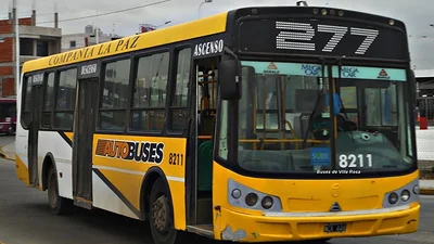 Colectivos: volvió a circular una de las líneas clave para el sur del Conurbano Colectivos: volvió a circular una de las líneas clave para el sur del Conurbano