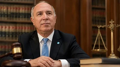 Tras las protestas en su contra, Lorenzetti afirmó: "La Corte no vende tierras" Tras las protestas en su contra, Lorenzetti afirmó: "La Corte no vende tierras"