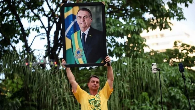 Flávio Bolsonaro, el "Bolsonaro vacunado" que desafía a Lula en el balotaje de Brasil | Elecciones en brasil