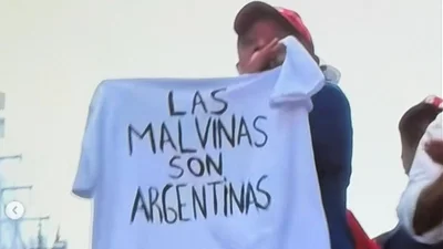 Lula volvió a mostrar una remera de "las Malvinas son argentinas" Lula volvió a mostrar una remera de "las Malvinas son argentinas"