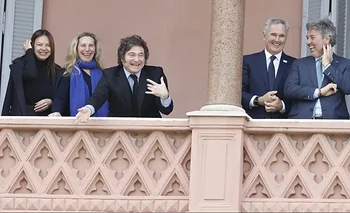 Milei sigue en silencio sobre el triunfo de Lula, pero festejó el viaje del Papa al país | Seguimiento minuto a minuto