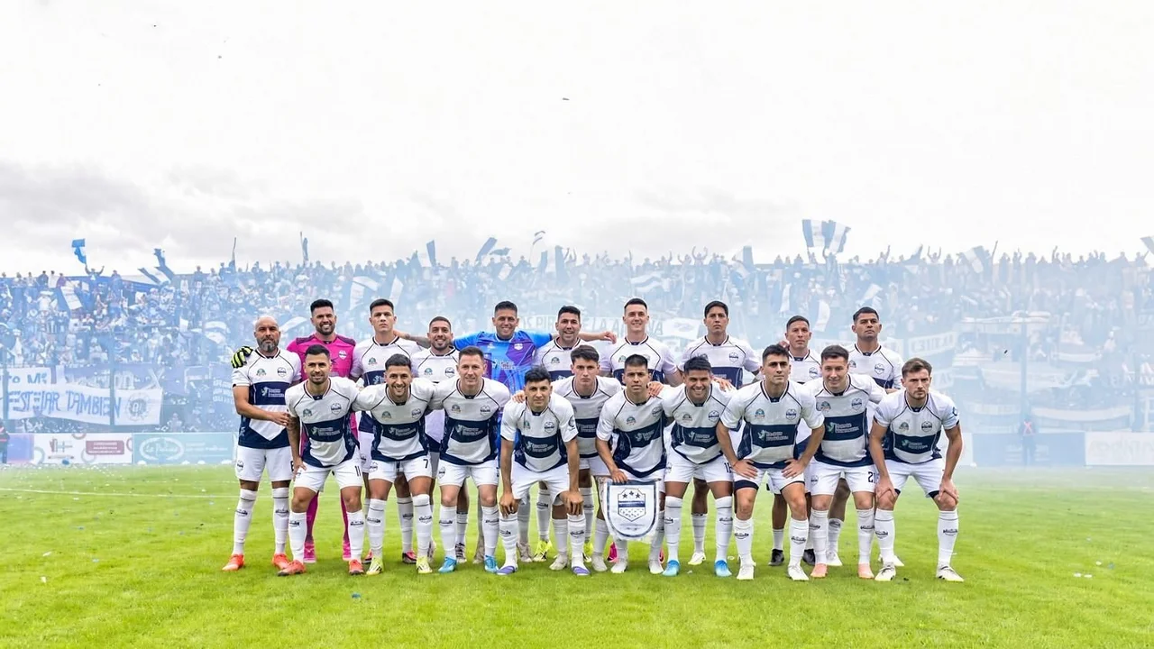 Histórico triunfo: tras vencer 2-0 a Cipolletti, San Martín de Formosa ascendió a la Primera Nacional 