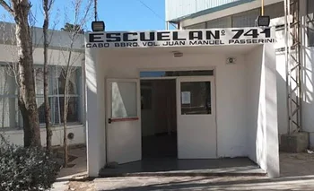 Creó imágenes sexuales con IA usando las caras de sus compañeras y lo allanaron | Ia