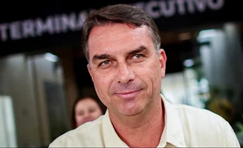 Flávio Bolsonaro: cronología de su fuga en avión tras perder las elecciones | Flávio bolsonaro