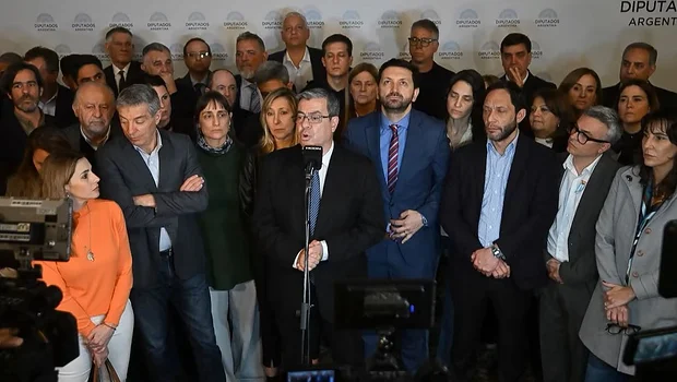 El Bolsonaro-gate agita el Congreso y complica la agenda del Gobierno | Congreso