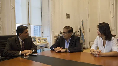 El Gobierno busca frenar el paro de petroleros El Gobierno busca frenar el paro de petroleros
