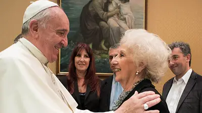 Carlotto sobre el Papa: "Cuando hay un error, uno debe reconocer que se equivocó y rectificar" Carlotto sobre el Papa: "Cuando hay un error, uno debe reconocer que se equivocó y rectificar"
