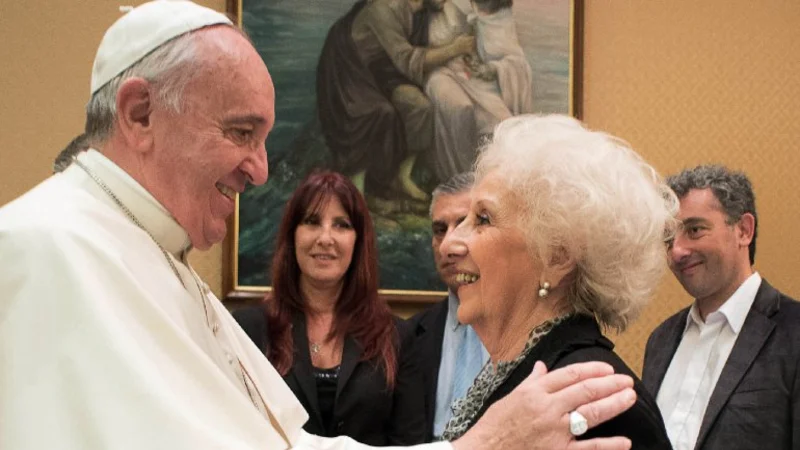 Carlotto sobre el Papa: "Cuando hay un error, uno debe reconocer que se equivocó y rectificar"