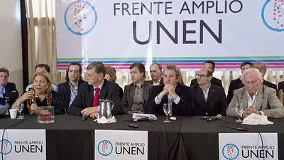 A meses de las PASO, continúan las diferencias en el Frente Amplio UNEN A meses de las PASO, continúan las diferencias en el Frente Amplio UNEN