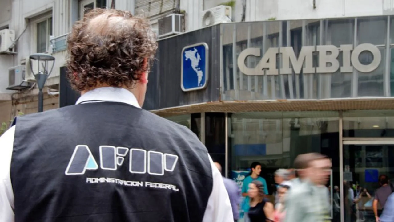 Fuerte operativo de la AFIP en bancos y casas de cambio