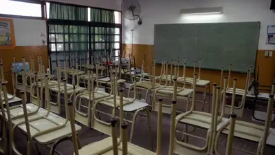 En el segundo día de paro, docentes niegan que tenga "trasfondo político" En el segundo día de paro, docentes niegan que tenga "trasfondo político"