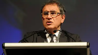 Roubini: "Los buitres se aprovechan del sistema para extraer ganancias excesivas" Roubini: "Los buitres se aprovechan del sistema para extraer ganancias excesivas"