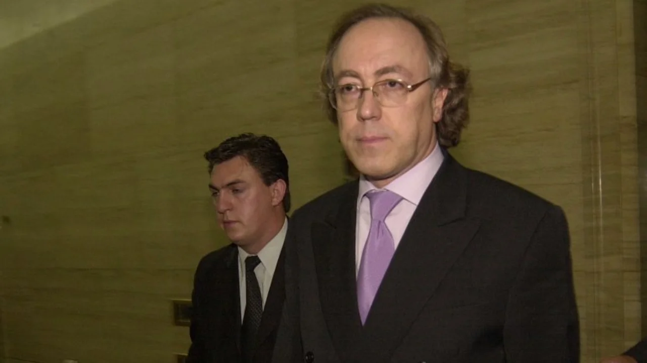 Nielsen propone contraatacar a los buitres