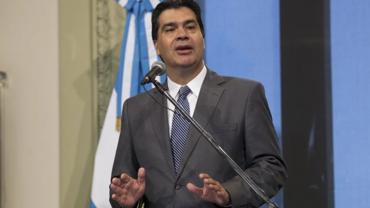 Antes de la reunión con gremios, Capitanich reiteró que "no es posible" reapertura de paritarias