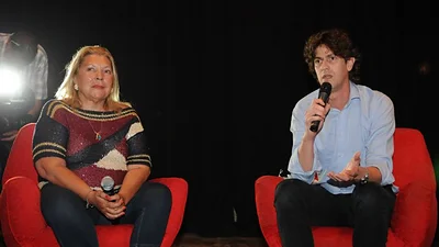 Carrió sigue con los guiños a Macri y tildó de "narco" a Massa Carrió sigue con los guiños a Macri y tildó de "narco" a Massa