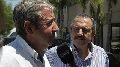 Crisis en UNEN: Cobos le pidió a la UCR una respuesta ante las críticas de Carrió Crisis en UNEN: Cobos le pidió a la UCR una respuesta ante las críticas de Carrió