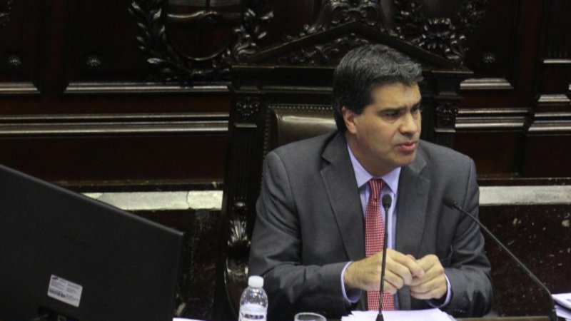 Capitanich: "Pretenden bajar retenciones, eliminar impuestos y aumentar gasto publico, pero dicen que no van a tener déficit fiscal"