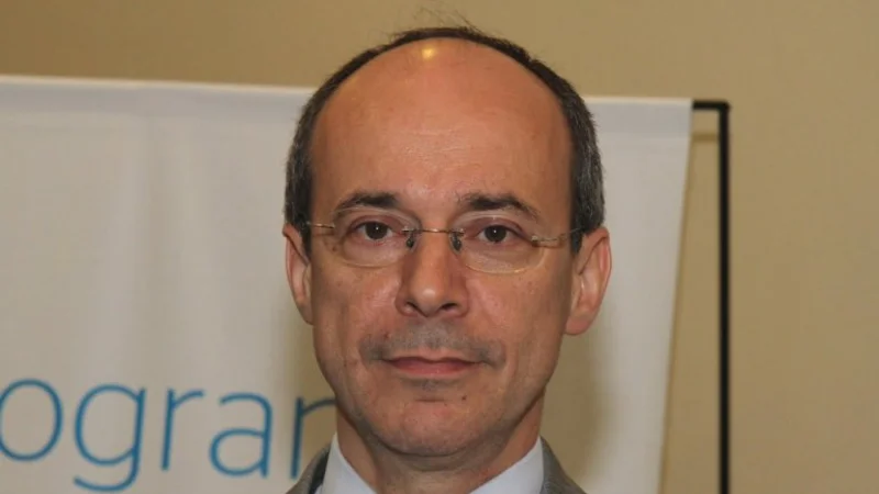 Artana: "El Gobierno se quedó sin ideas para resolver el problema de la recesión"