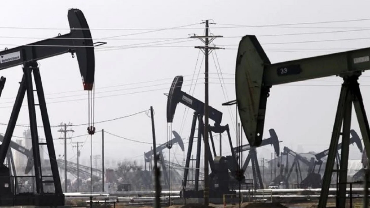 La OPEP no recortará su producción de petróleo: cae el crudo