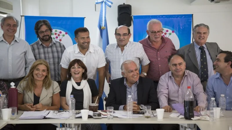 Ahora UNEN busca tener reglas de convivencia y funcionamiento interno