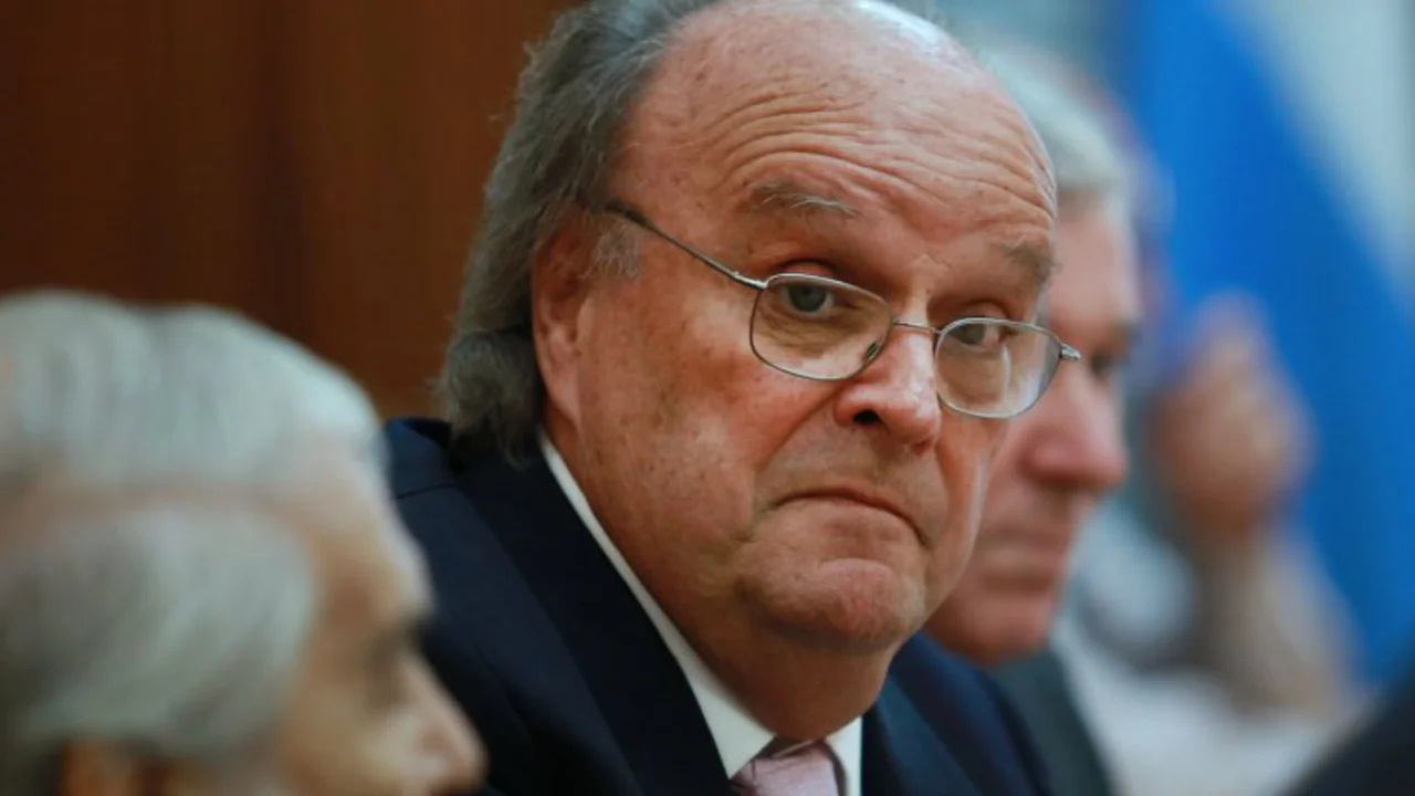 De Mendiguren: "Hoy estamos contaminados de corto plazo"