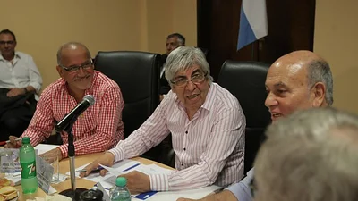 Moyano prepara un acto cinco días antes del balotaje Moyano prepara un acto cinco días antes del balotaje