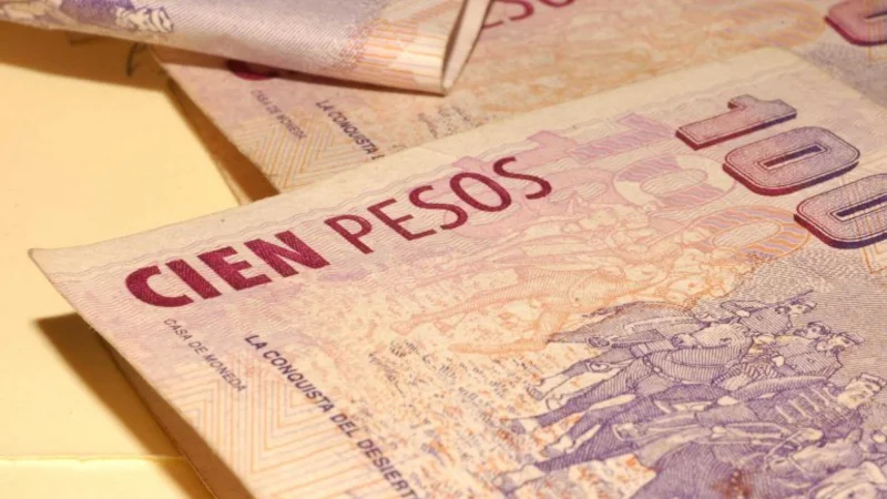 Mejoraron los salarios reales y subió el consumo