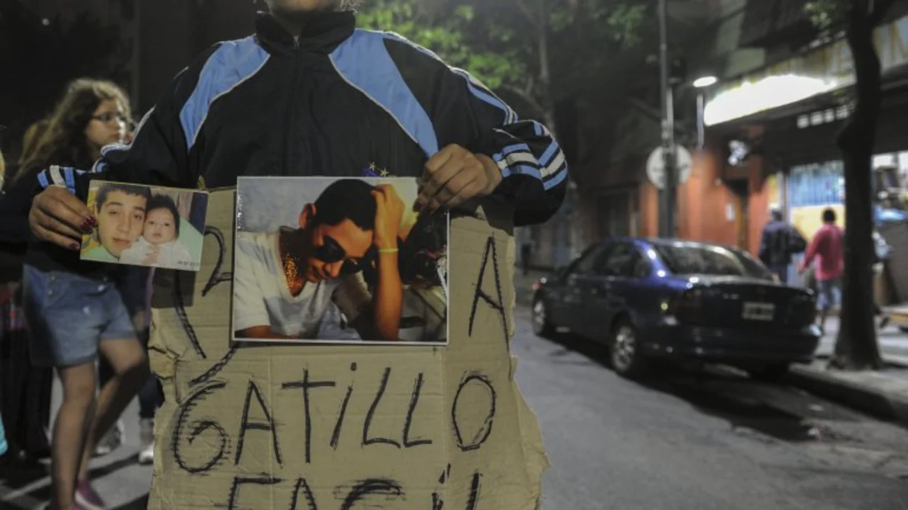 Gatillo fácil: un agente de la Policía Metropolitana baleó de tres tiros a un joven