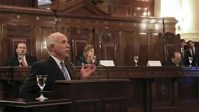 La Corte avaló la cautelar de Clarín para frenar la adecuación a la Ley de Medios La Corte avaló la cautelar de Clarín para frenar la adecuación a la Ley de Medios