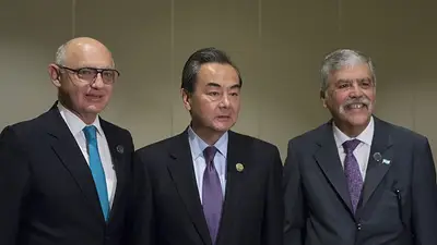 Timerman y De Vido se reunieron con el canciller de China Timerman y De Vido se reunieron con el canciller de China