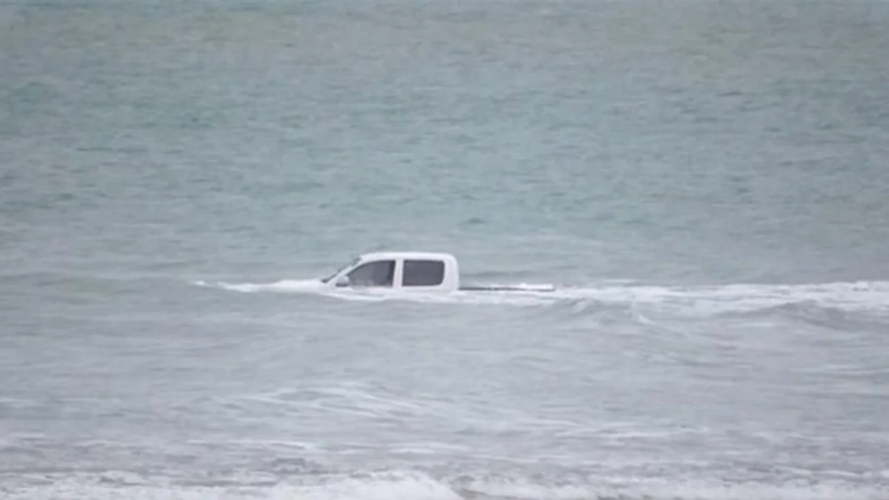 Misterio en Necochea: un hombre se hundió en el mar con su camioneta
