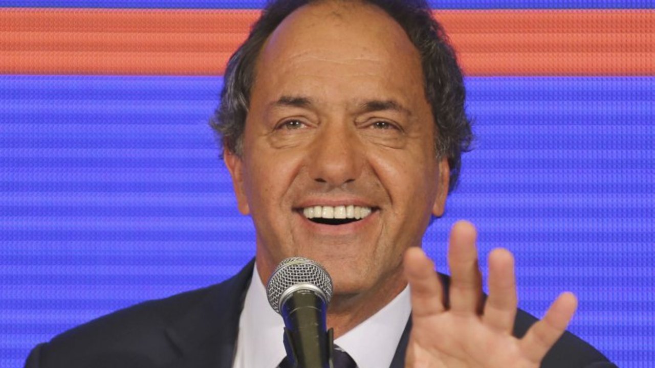 Scioli: "Defiendo la política de los fines de semana largos"