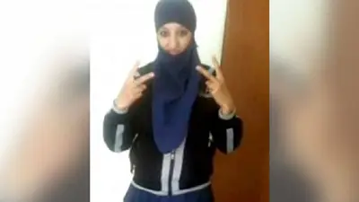 Video: Así se inmoló la terrorista suicida en París Video: Así se inmoló la terrorista suicida en París