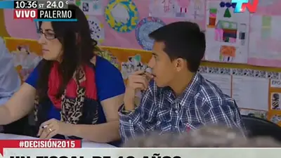 Tiene 16 años e hizo de fiscal para el FPV en la mesa que votó Macri Tiene 16 años e hizo de fiscal para el FPV en la mesa que votó Macri