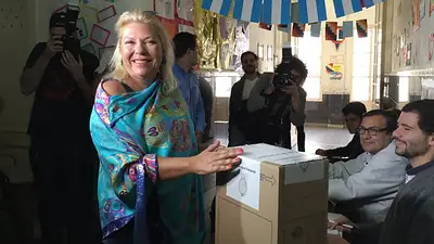 Elisa Carrió agradeció a Jorge Lanata tras el triunfo de Cambiemos Elisa Carrió agradeció a Jorge Lanata tras el triunfo de Cambiemos