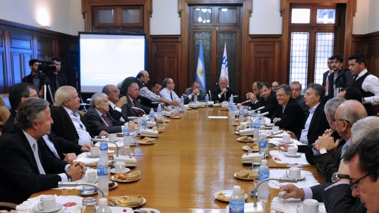 La UIA se reúne tras la victoria de Macri