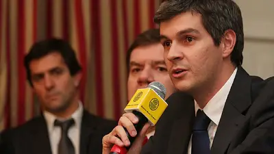Tras los cruces, Marcos Peña se reúne con Aníbal Fernández Tras los cruces, Marcos Peña se reúne con Aníbal Fernández