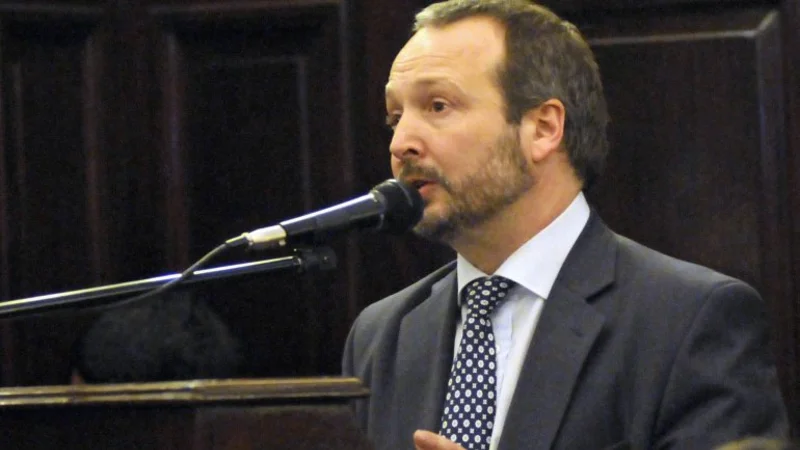 Sabbatella resiste y dice que no va a renunciar al AFSCA
