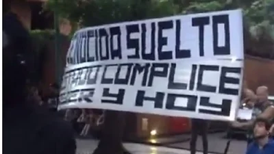 Volvieron los escraches a las casas de los represores libres Volvieron los escraches a las casas de los represores libres