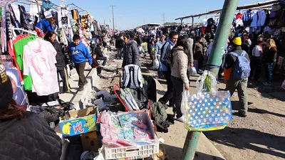 Afirman que por la crisis económica la clase media compra en La Salada Afirman que por la crisis económica la clase media compra en La Salada
