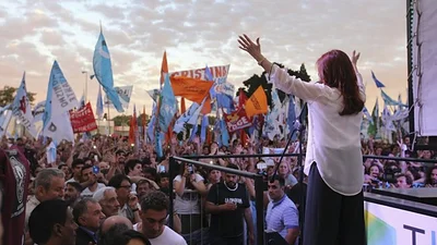 Cristina Kirchner contraataca: pidió la indagatoria de los compradores de dólar futuro Cristina Kirchner contraataca: pidió la indagatoria de los compradores de dólar futuro