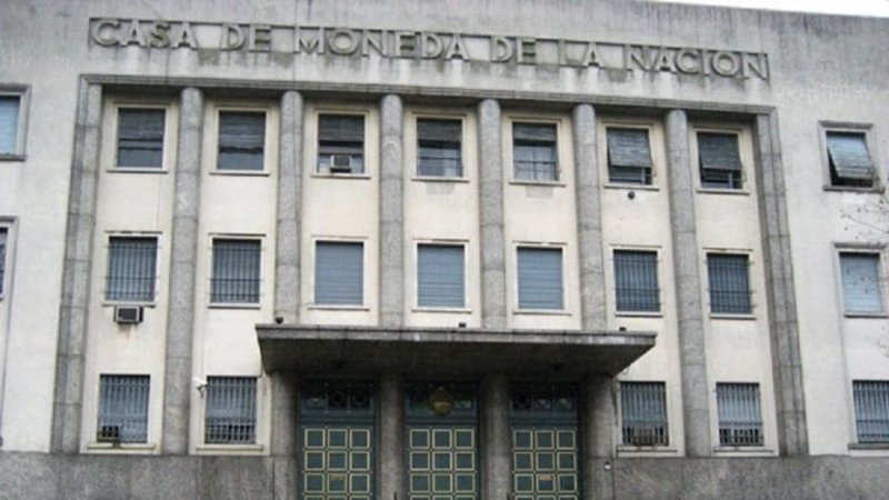 En la Casa de la Moneda brindan para que no haya más despidos