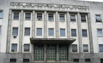 En la Casa de la Moneda brindan para que no haya más despidos | Despidos