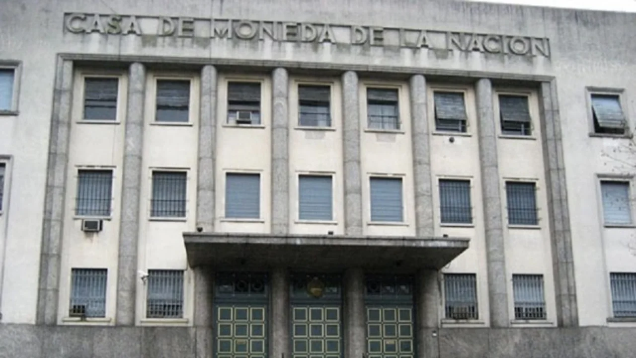 En la Casa de la Moneda brindan para que no haya más despidos